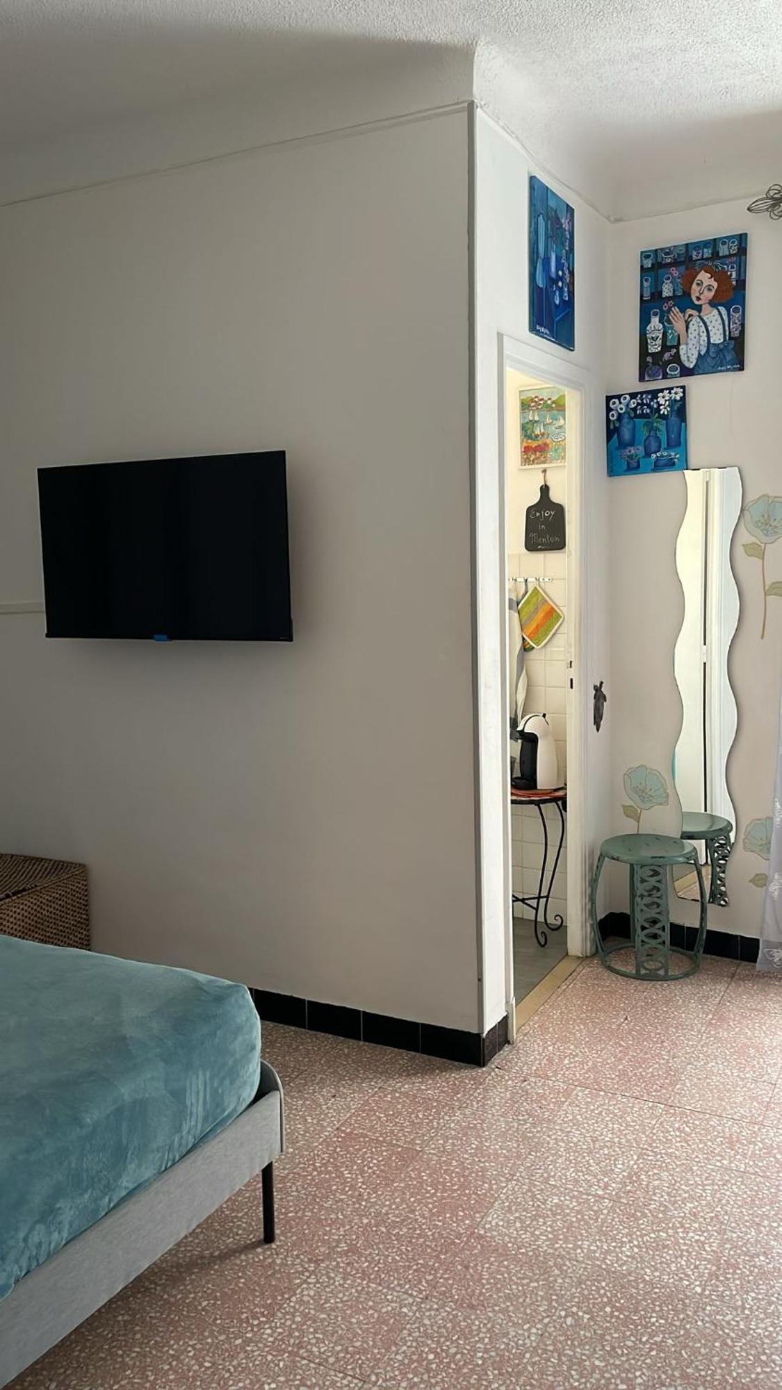 Welcome In The Cozy Blue Nest Pedestrian Menton Exterior photo
