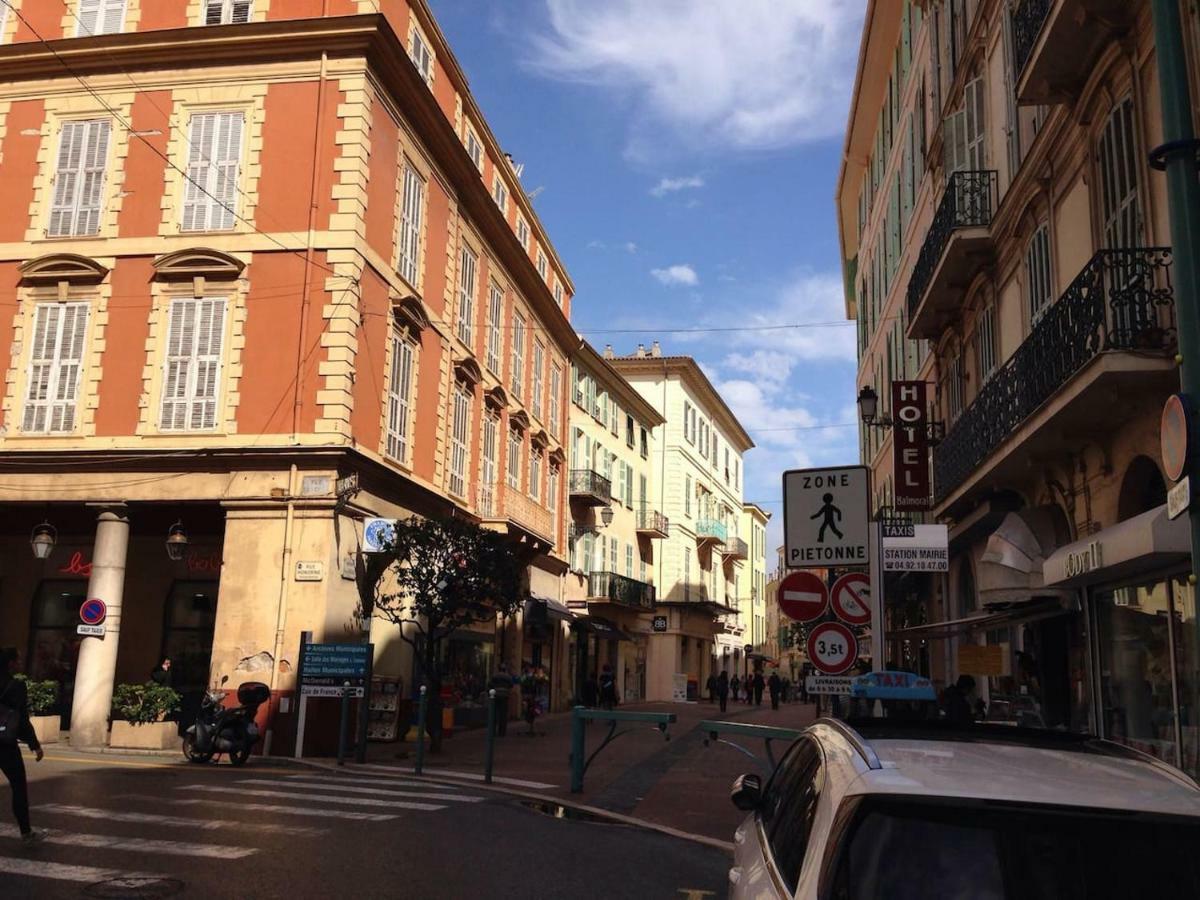 Welcome In The Cozy Blue Nest Pedestrian Menton Exterior photo