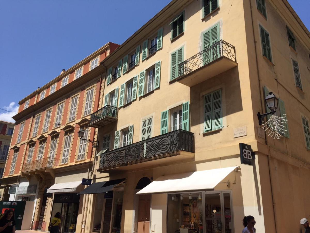 Welcome In The Cozy Blue Nest Pedestrian Menton Exterior photo
